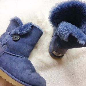 Ugg’s Bailey Button Short